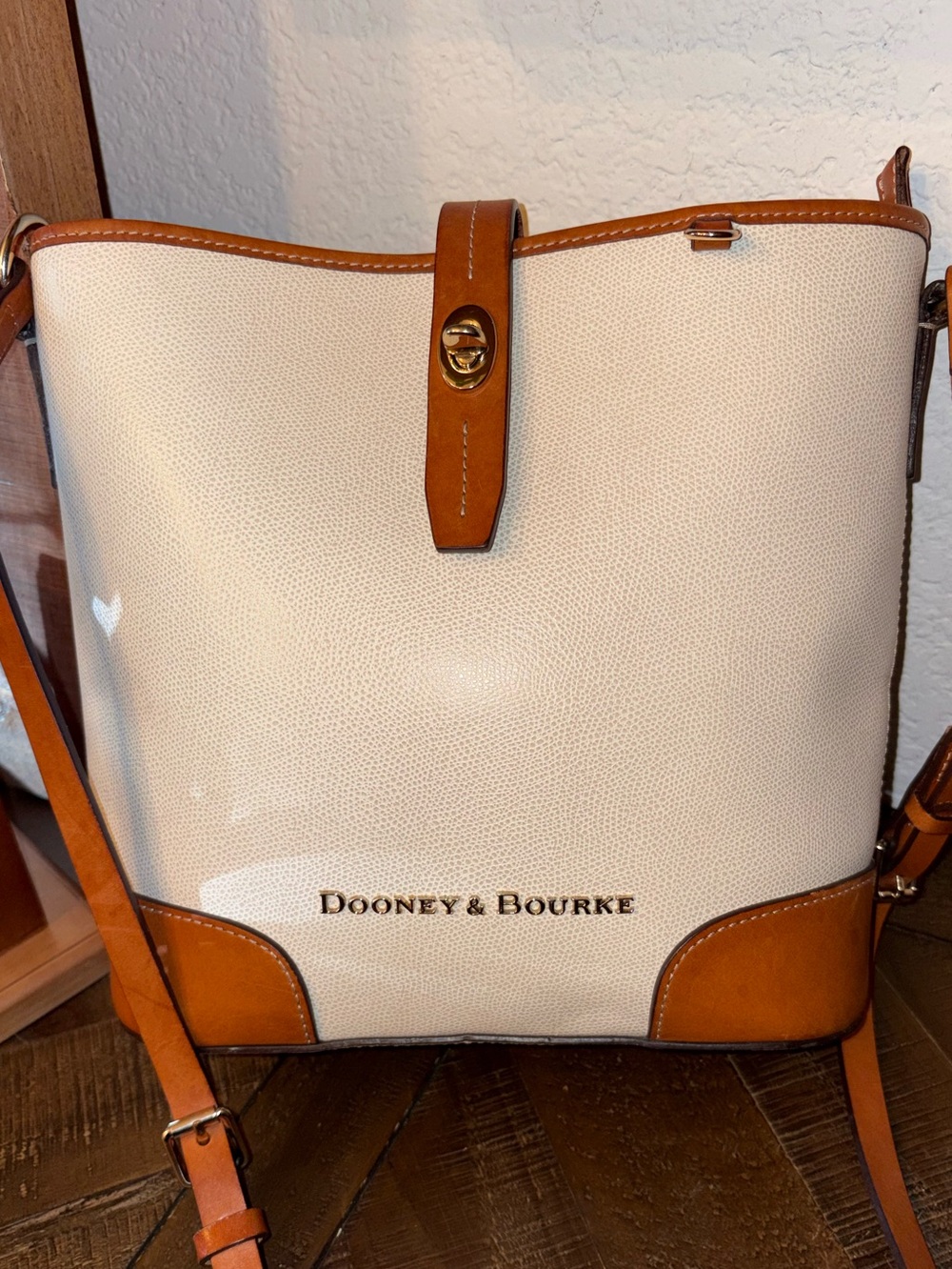 Dooney & Bourke Pebble Grain Crossbody Bucket Bag Bone British Tan Chevron Linin